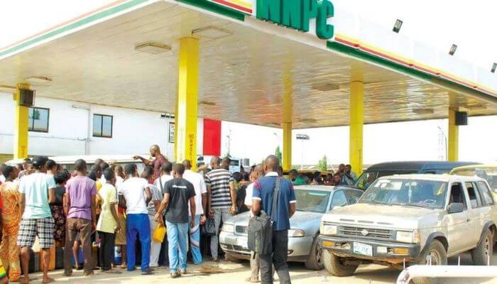 nigerians-groan-as-nnpc,-marketers-raise-petrol-price
